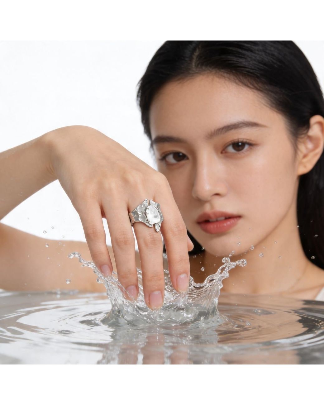 Ormiro Metallic Glacier Chunky & Clear Quartz Ring