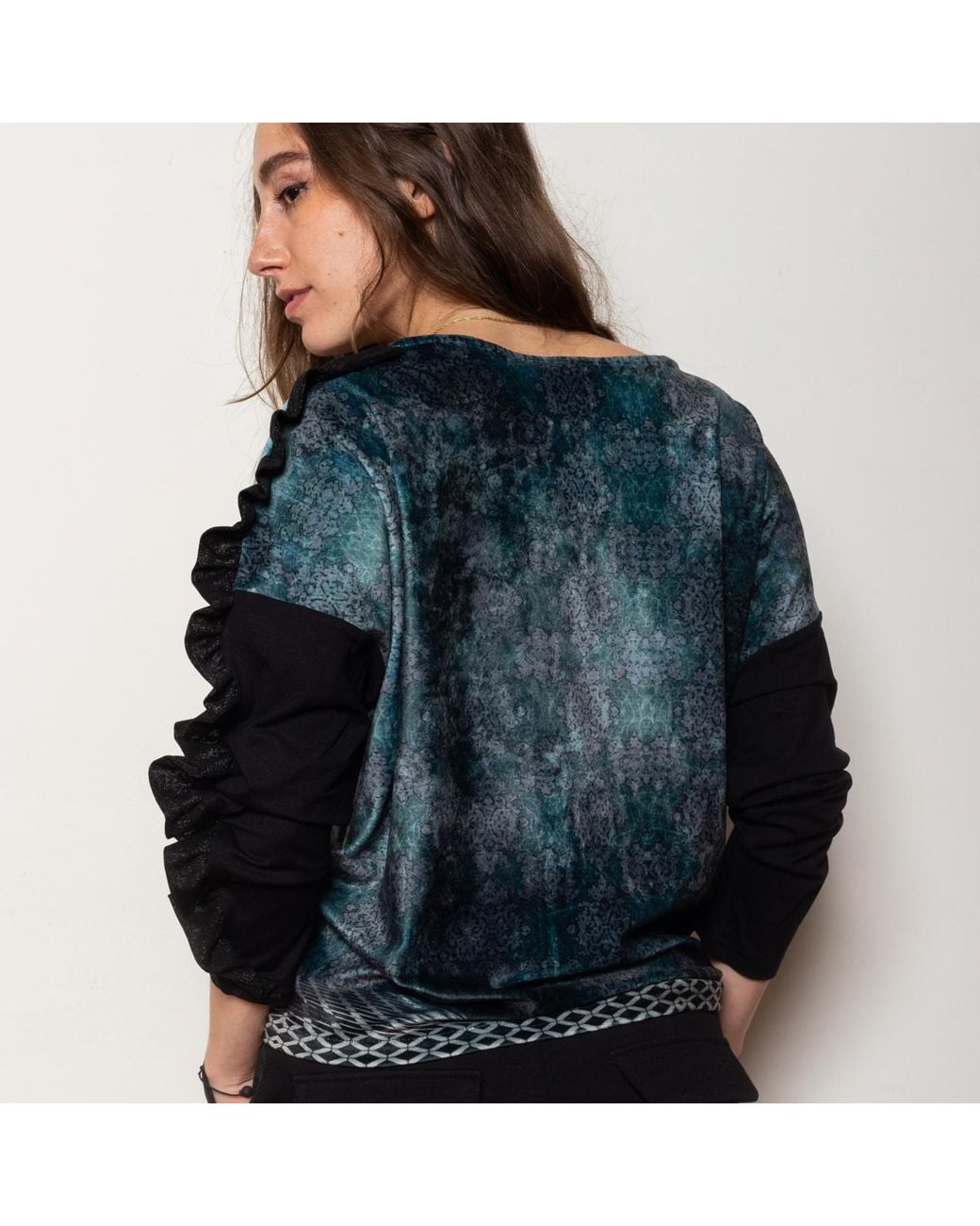 ARTISTA Blue Fortune Velvet Top