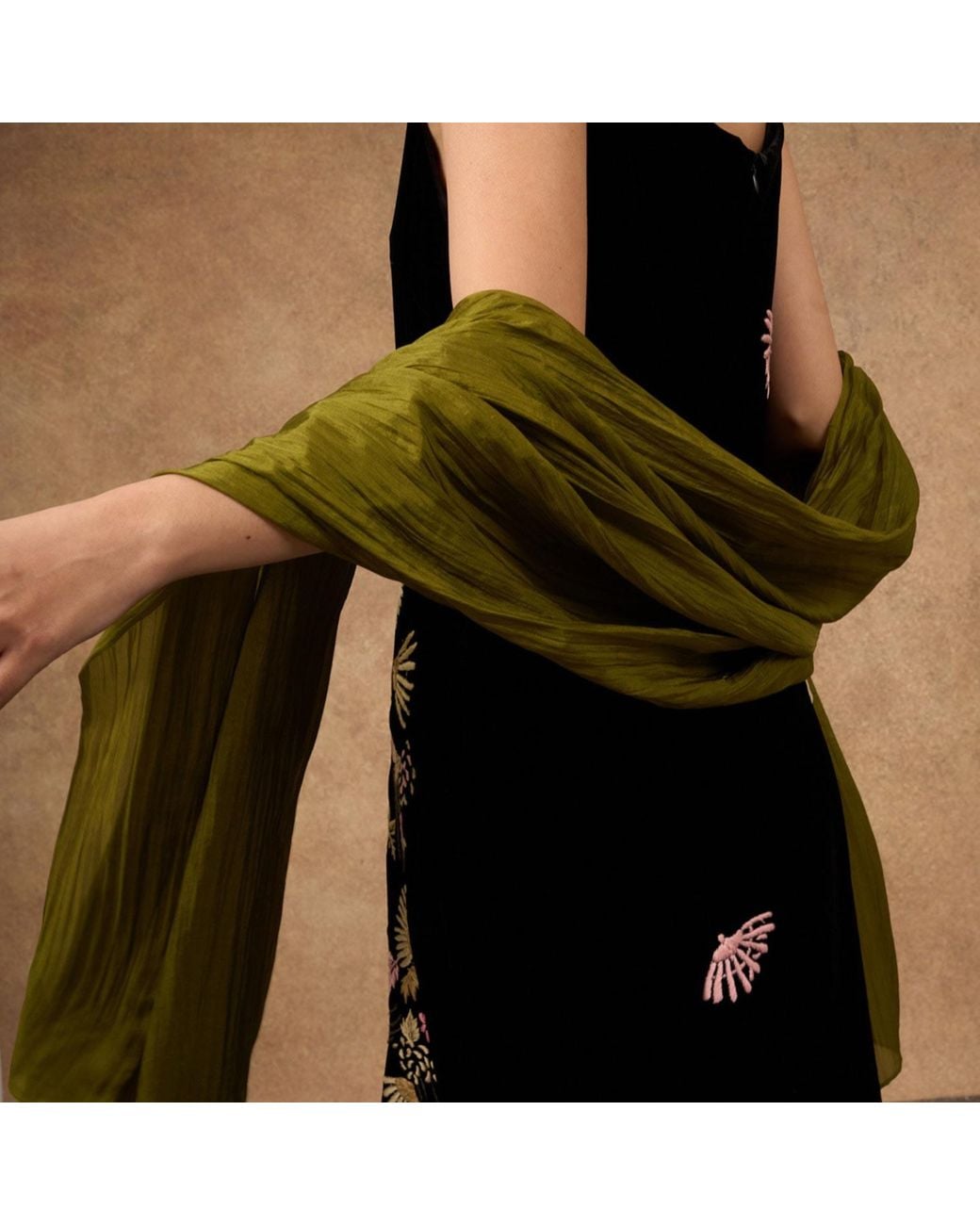Silk and Bears Green Silk Scarf – Handmade Mulberry Silk Shawl