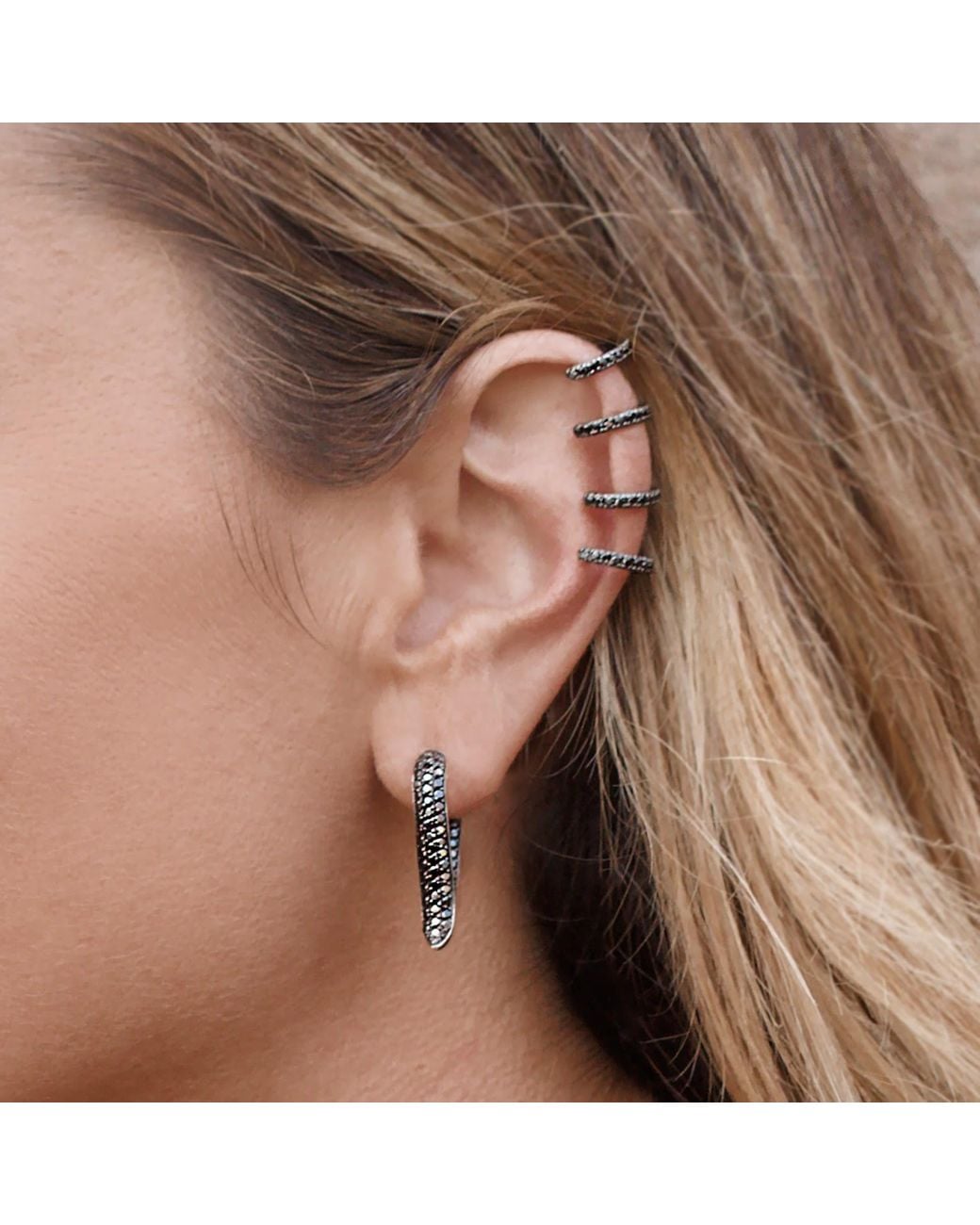 SALLY SKOUFIS Black Edge Ear Cuff With Made Cz Diamond Stimulant