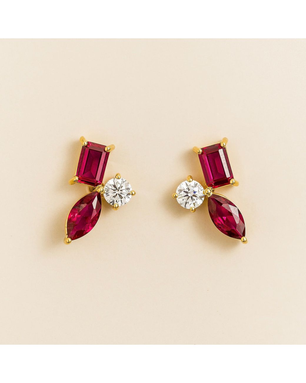 Juvetti Red Sanka Earrings Ruby & Diamond