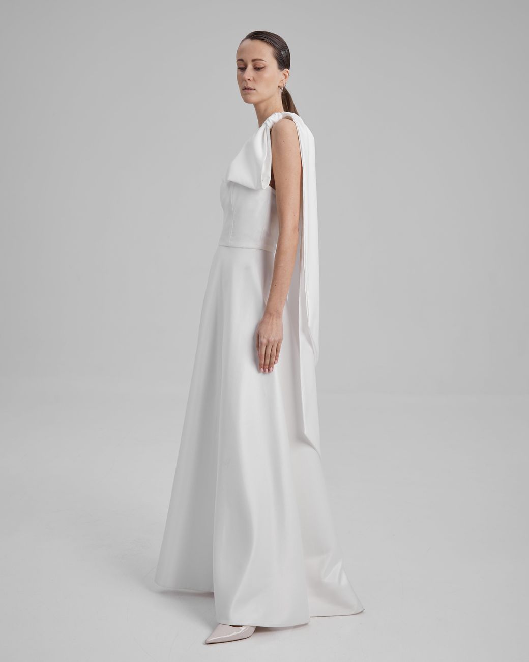 Baé Special Moments Gray Eve Dress + Cape Bow