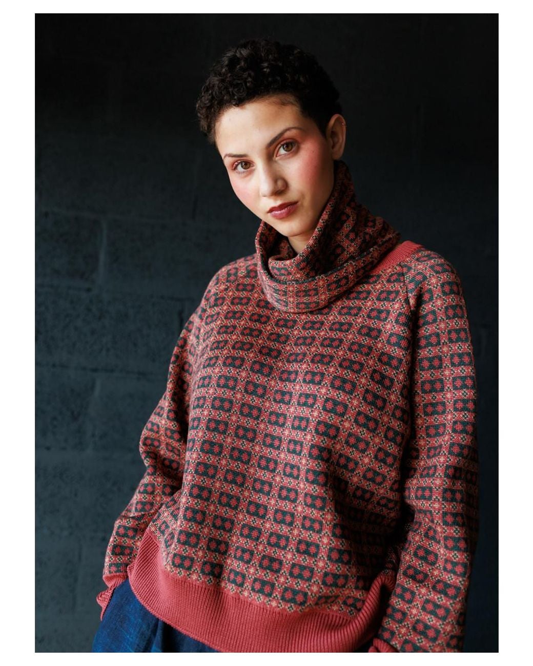 Mabli Red Brae Neck Wrap