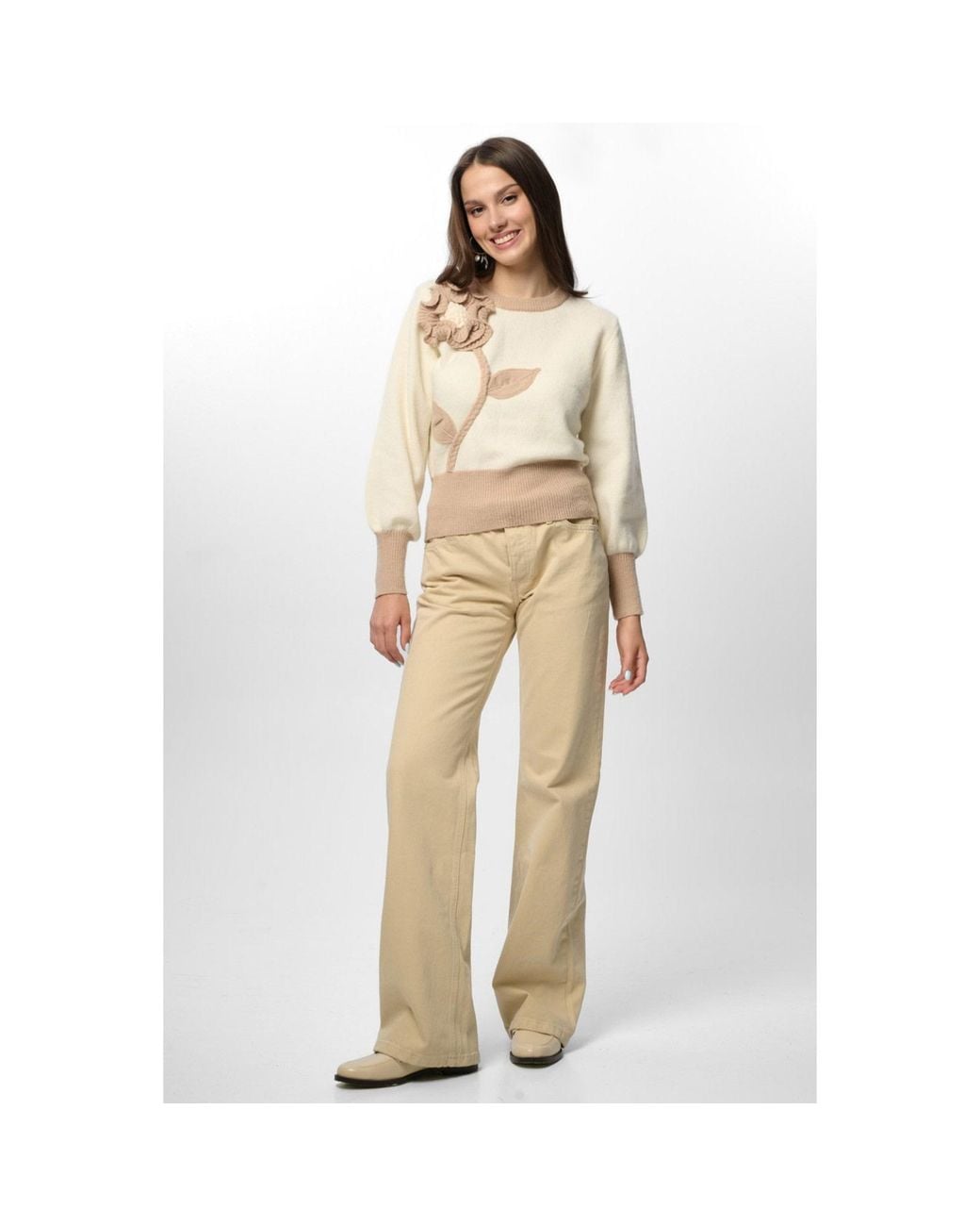 Saachi Natural Ruffled Bloom Pullover Ivory Sweater