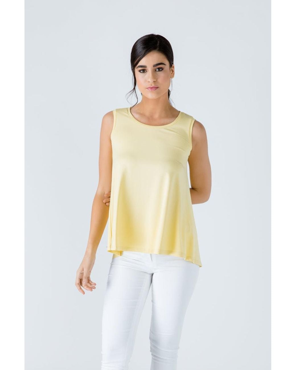 Conquista Yellow Sleeveless Top With Rounded Hemline