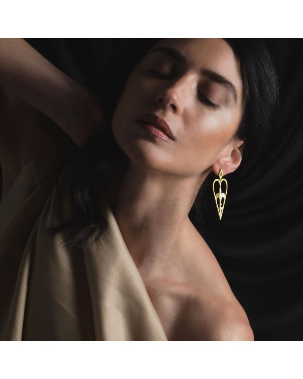 Myrto Katramadou Jewellery Metallic Heartshield – Stud Earrings Matte Large-Plated