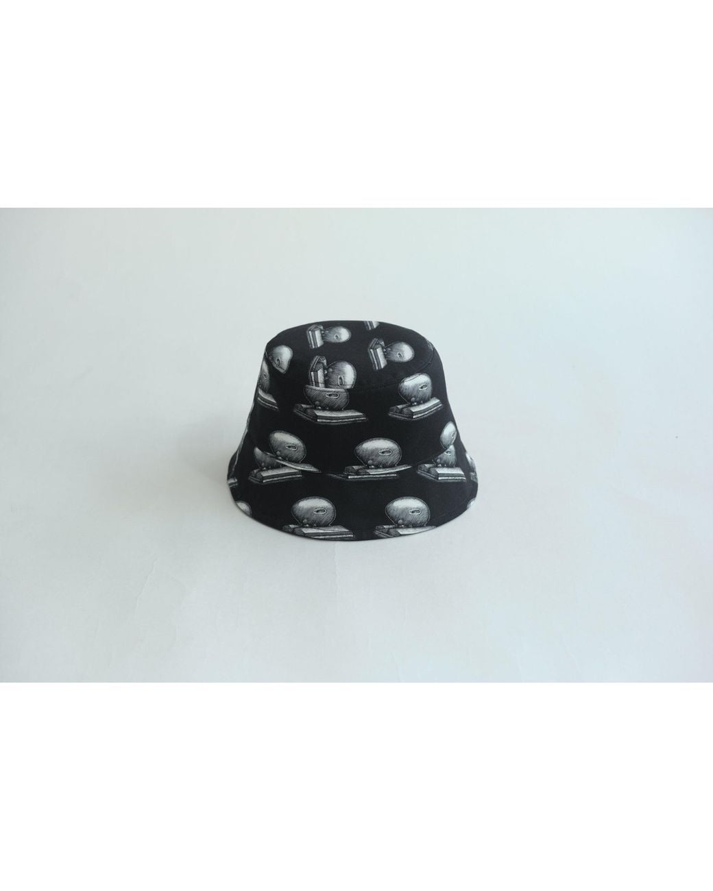 Lost Pattern Black Bookhead Cotton Reversible Bucket Hat