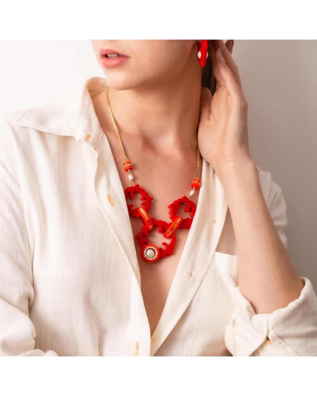 Gissa Bicalho Metallic Handmade Necklace Hoop Coral Clay
