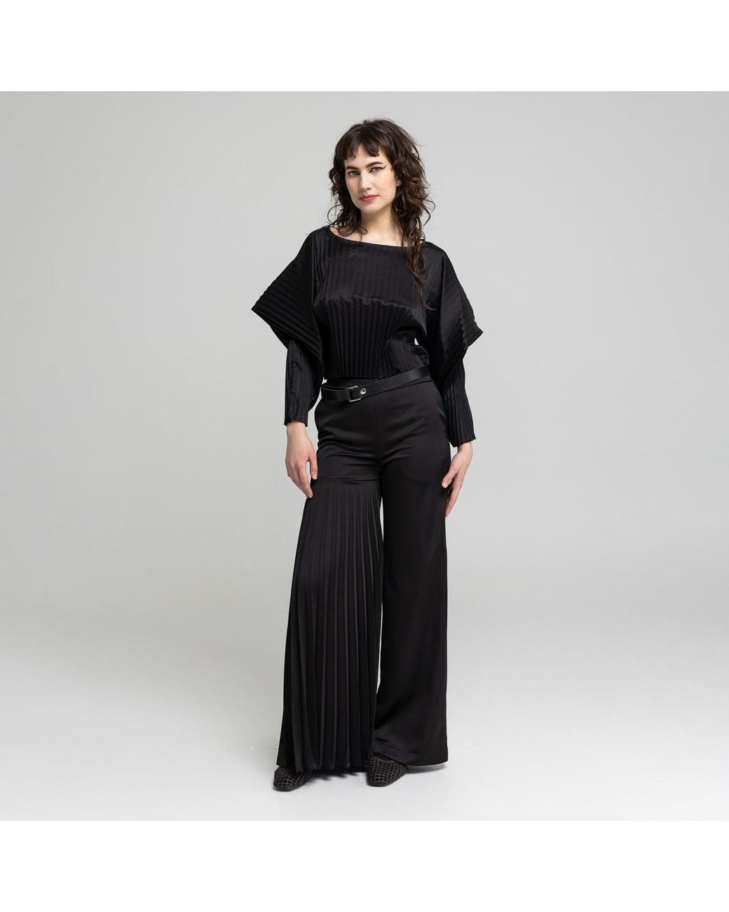 ARTISTA Black Echo Pleated Blouse