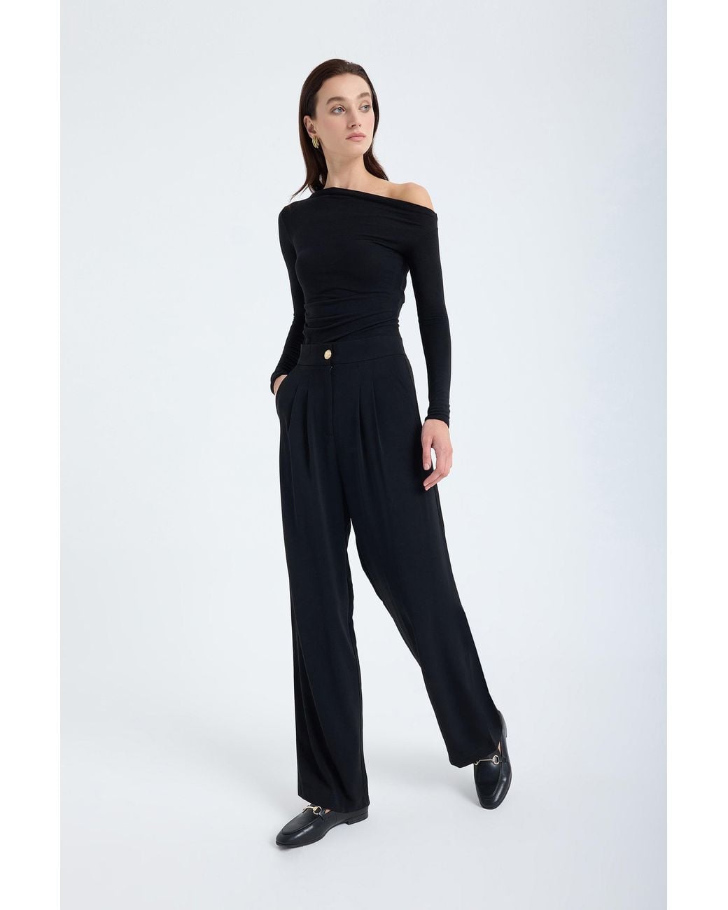 Monlicia Black Elara High Waist Pleated Trousers –