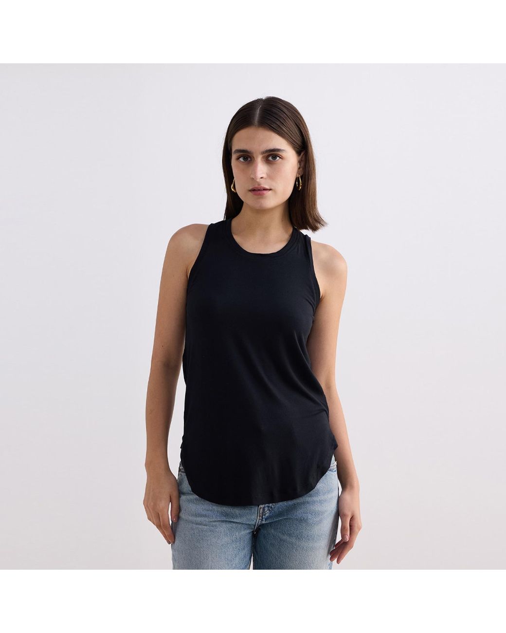 REISTOR Black Back To Basics Top