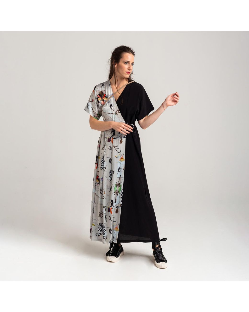 ARTISTA Black Walk Dress