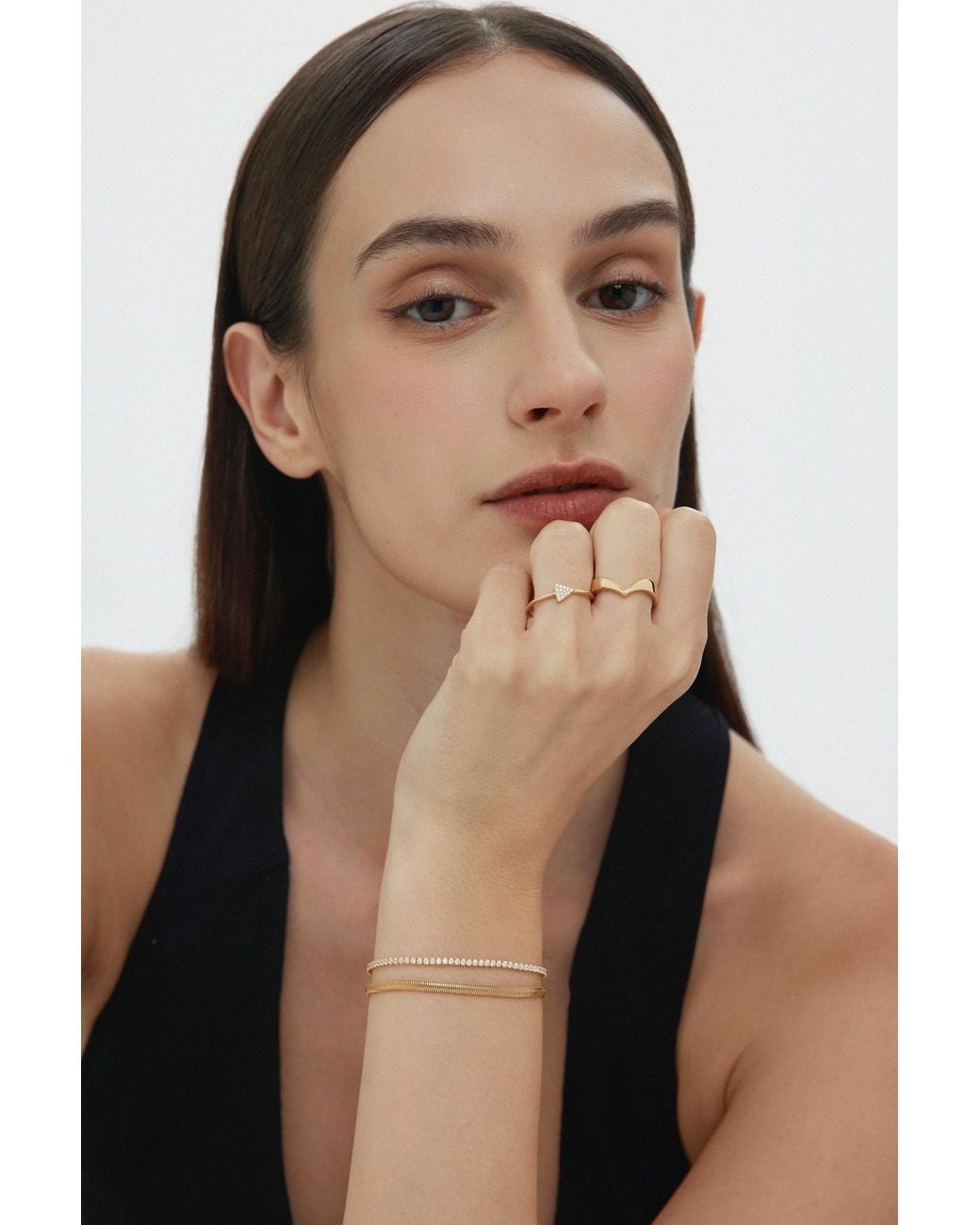 Vanhi Metallic Veda Plain Chevron Ring