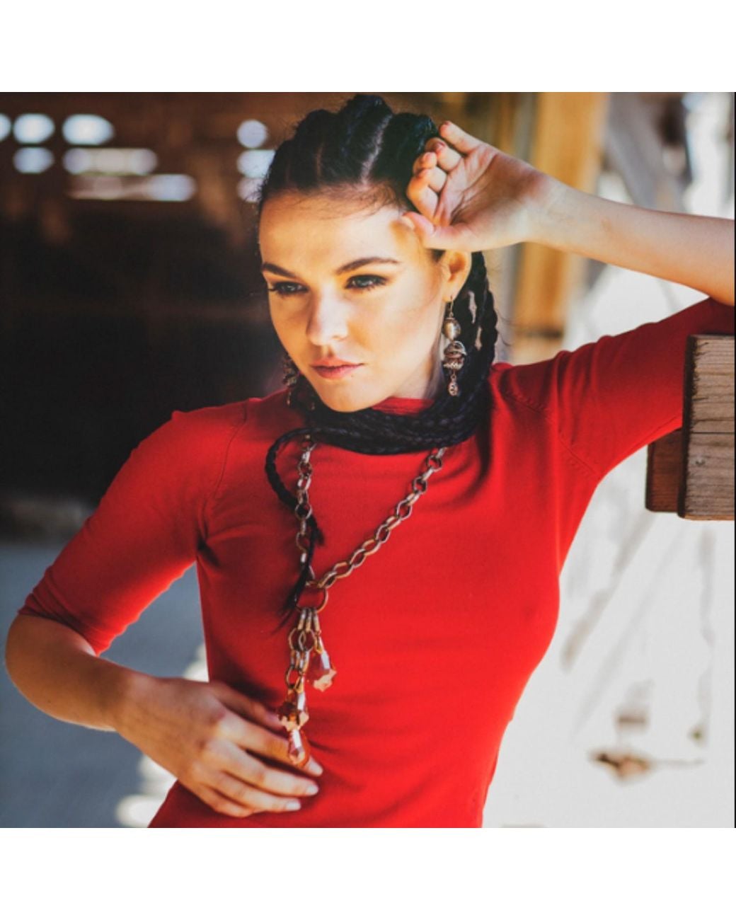 Bellus Domina Brown Bold Chain & Three Crystal Pendants Necklace