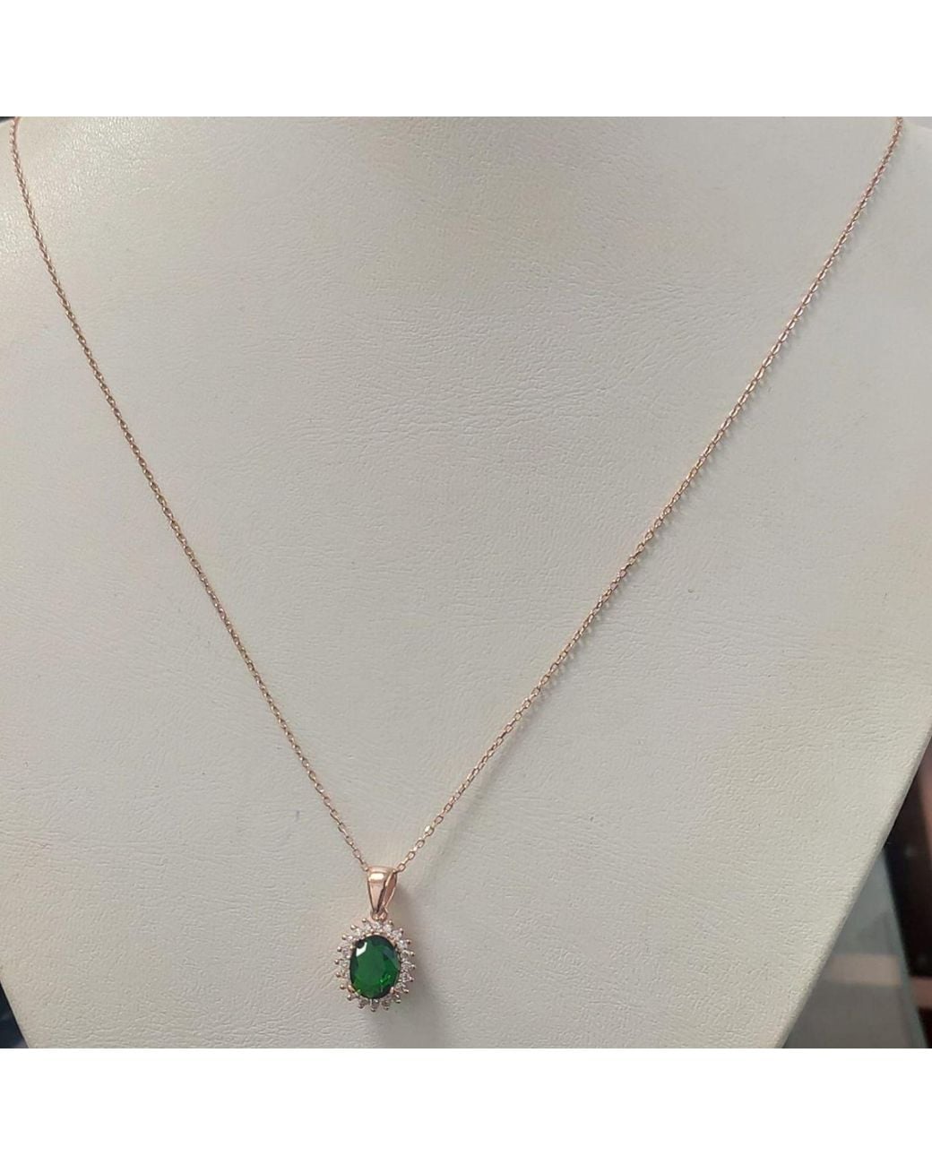 BY EDA DOGAN Metallic Emerald Stone Pendant Necklace
