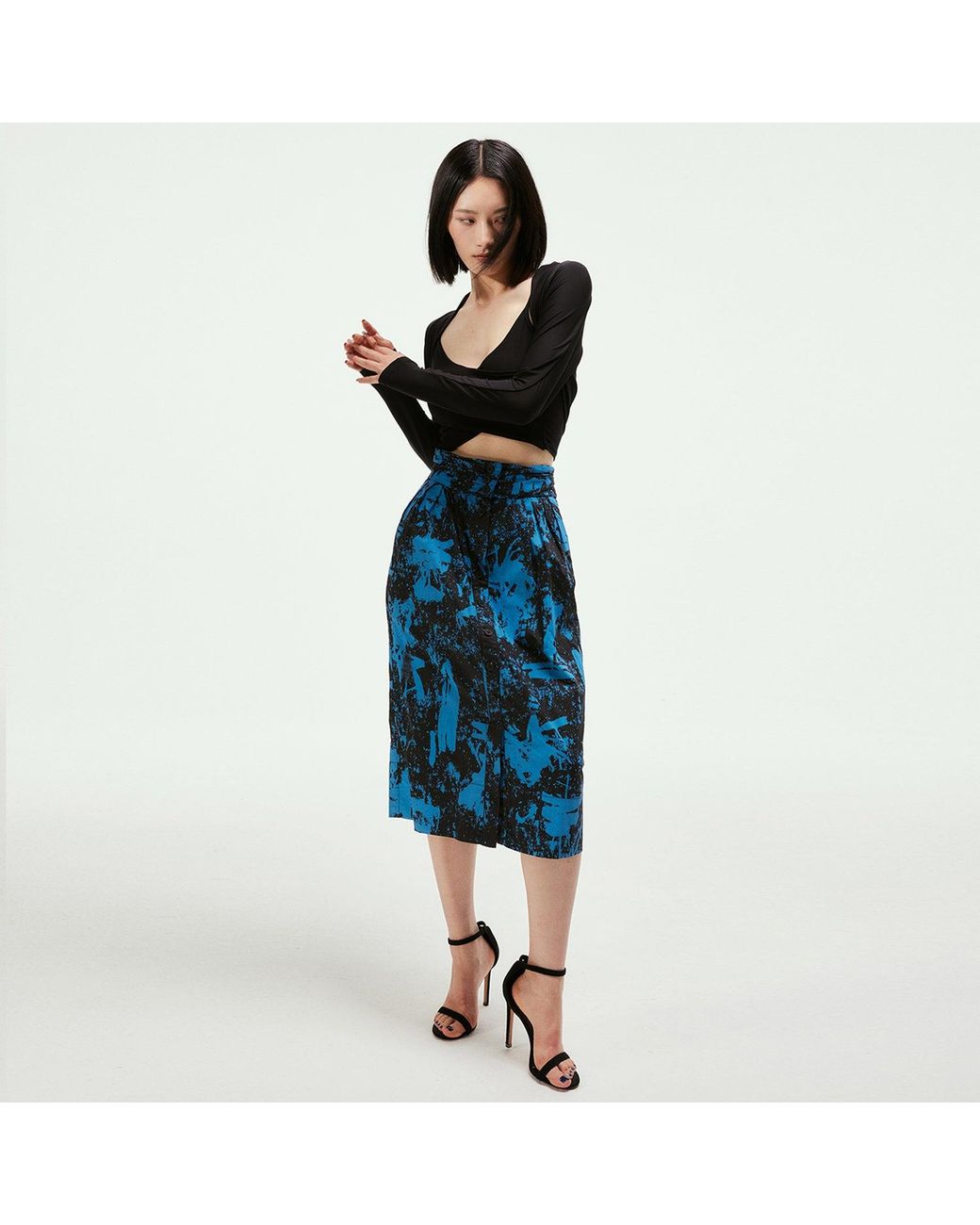 Smart and Joy Blue Buttoned Straight Skirt