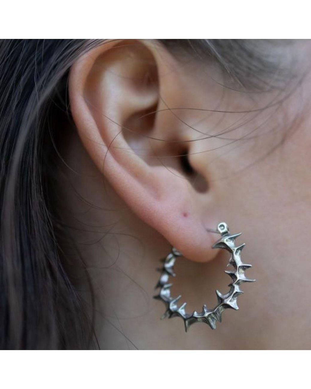Jagged Halo Jewelry Metallic Yennefer Spike Small Hoop Earrings