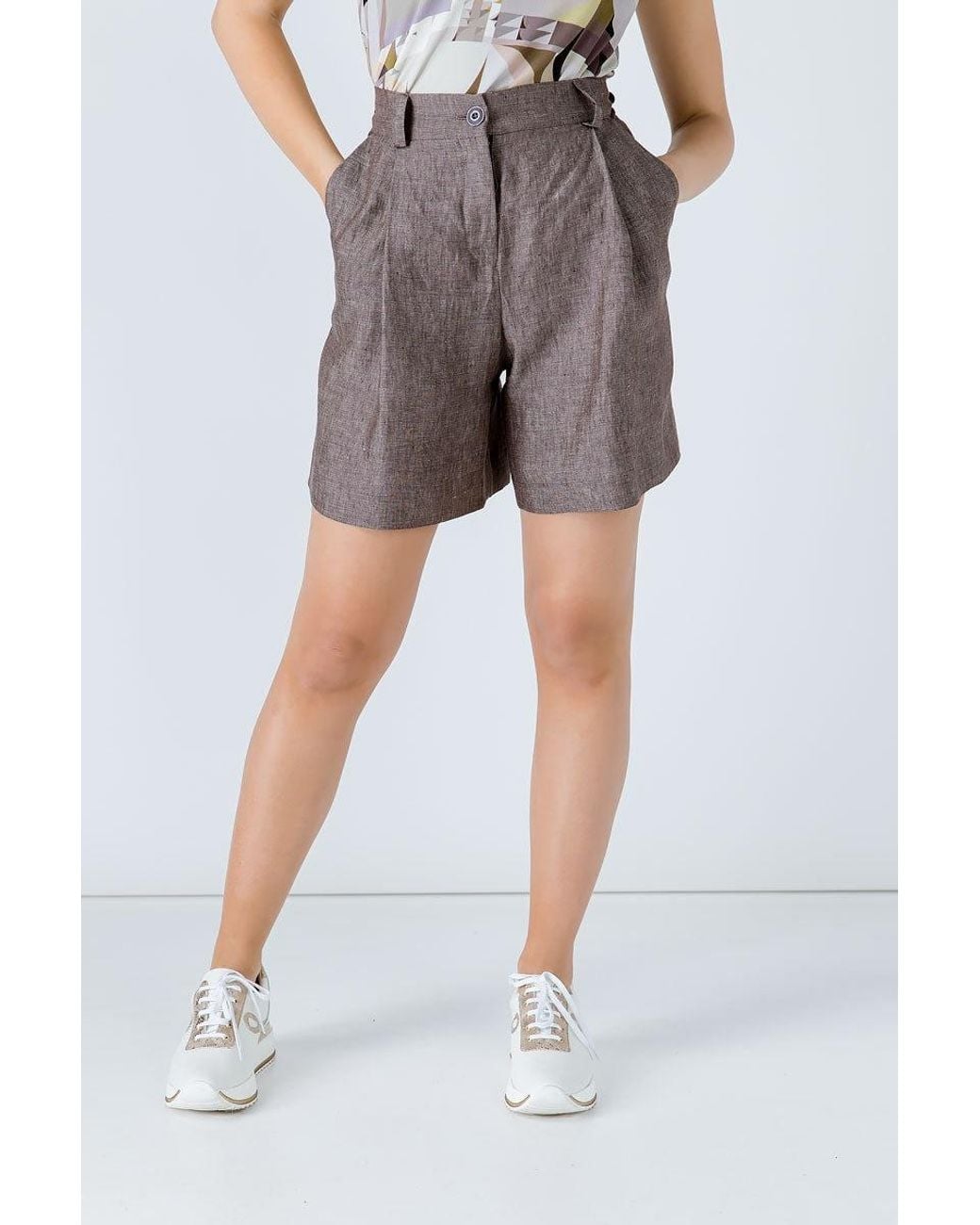 Conquista Brown Shorts