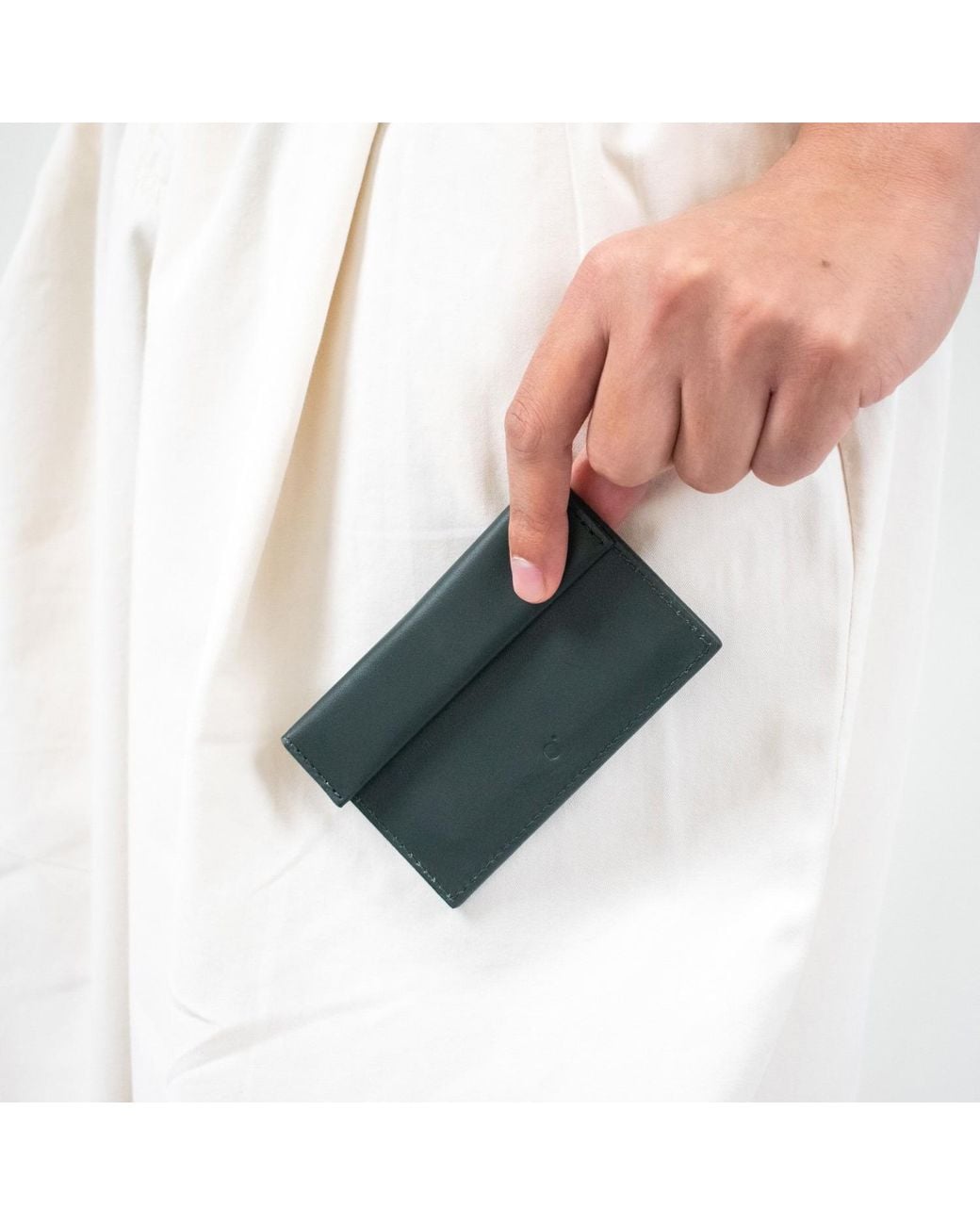 godi. Green Compact Leather Coin And Card Holder for men