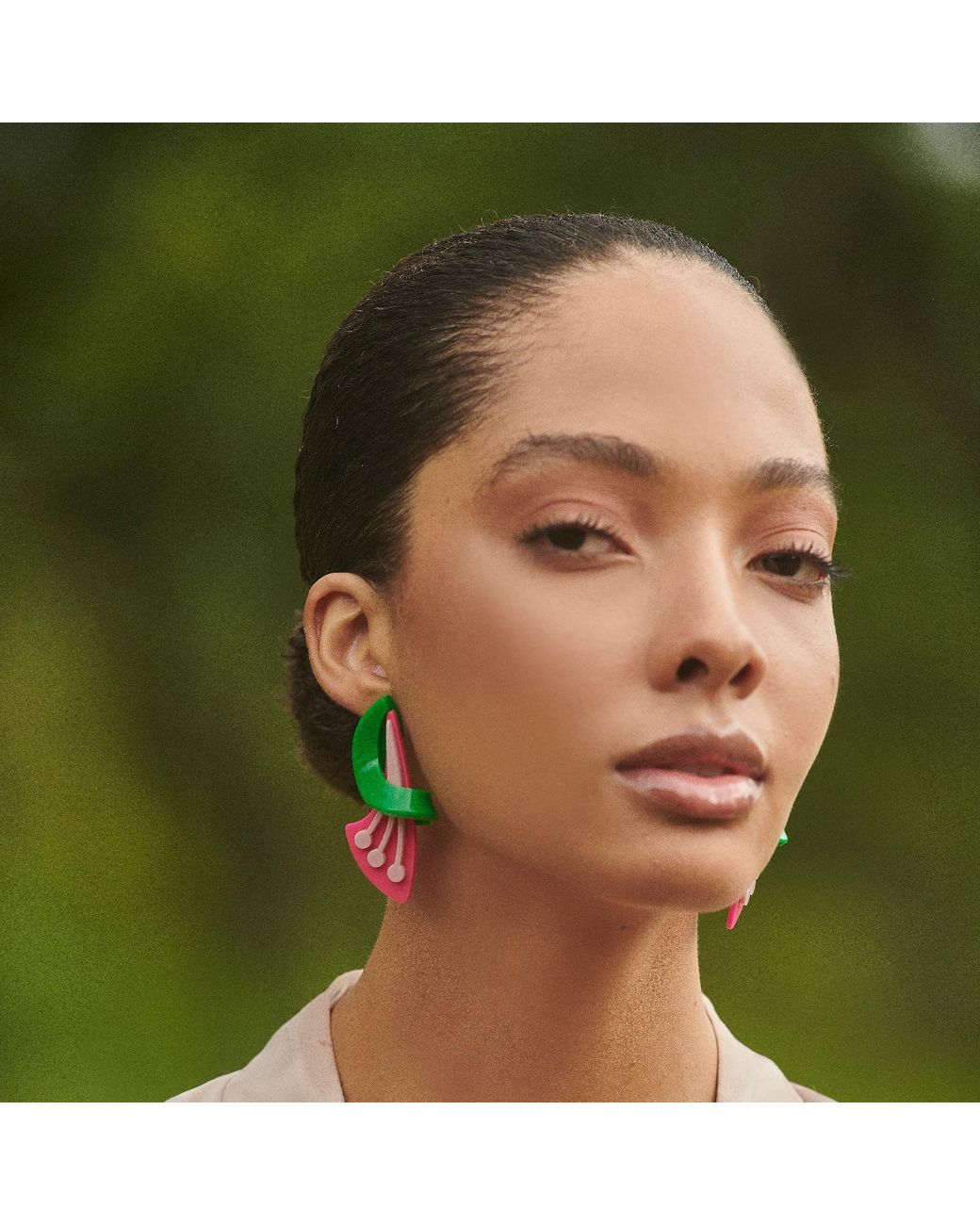 Gissa Bicalho Green Acrylic Handmade Earring Dual Flower