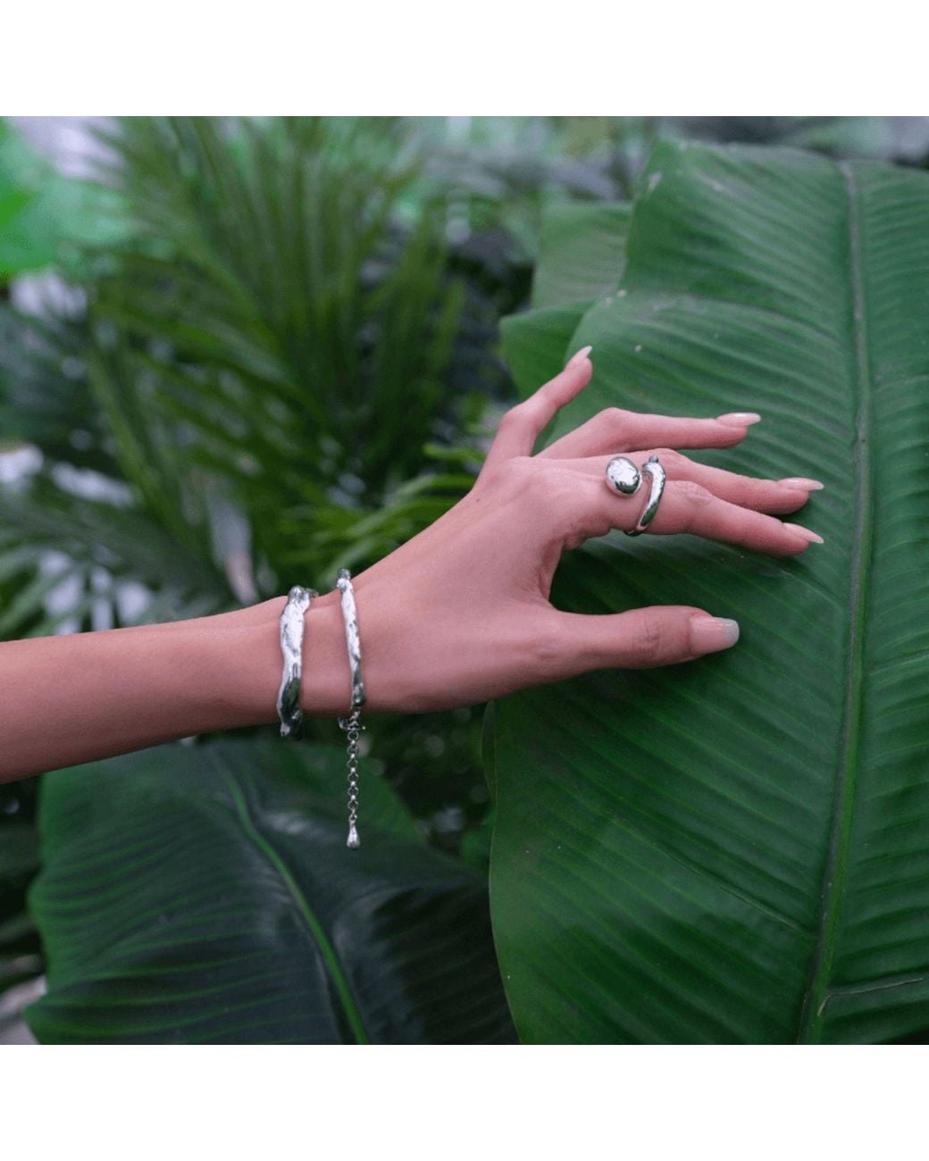 LINYA JEWELLERY Metallic Bersa Large Pearl Ring