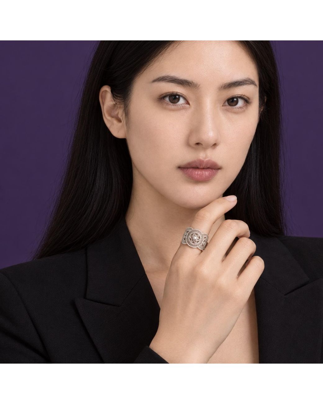 Yieon White Tymbal A Fine Filigree Ring