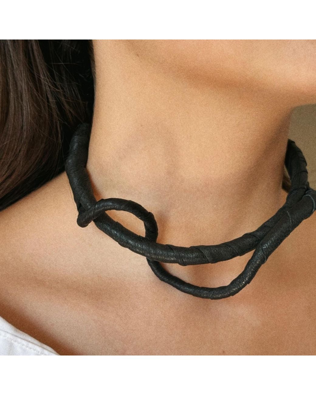 WAIWAI Black Bend Sculptural Choker