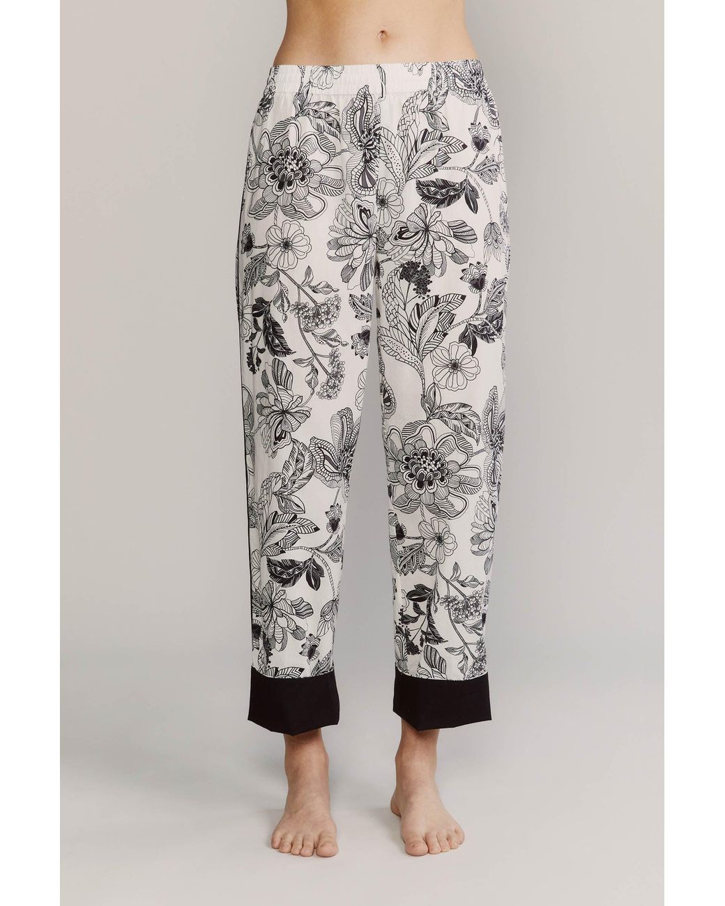 Kato White Broad Beach Noire Floral Cotton Pajamas