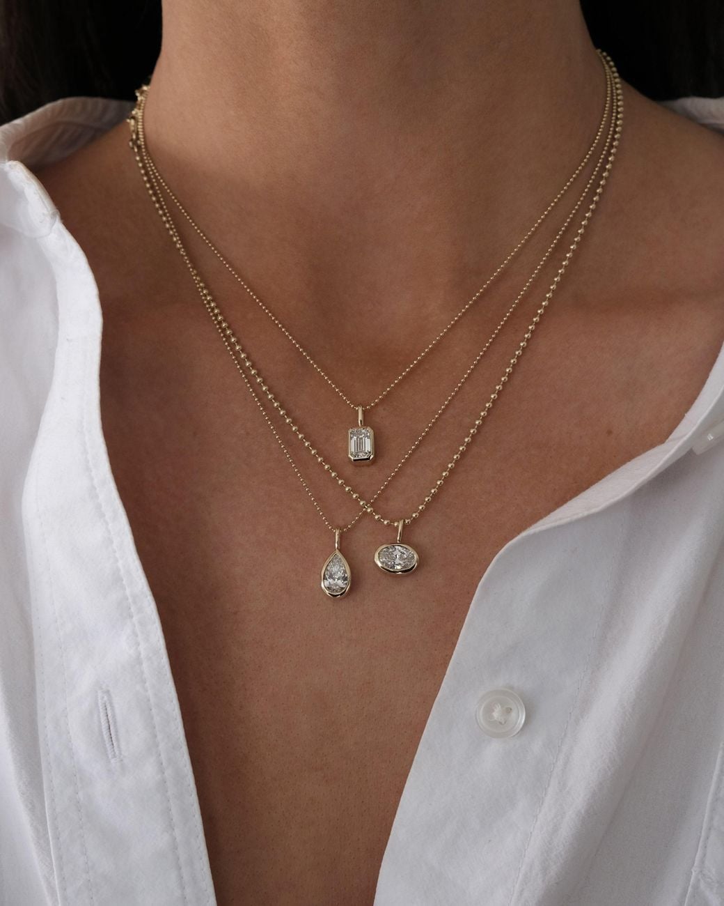 Öugie Metallic The Oval Diamond Bezel Pendant