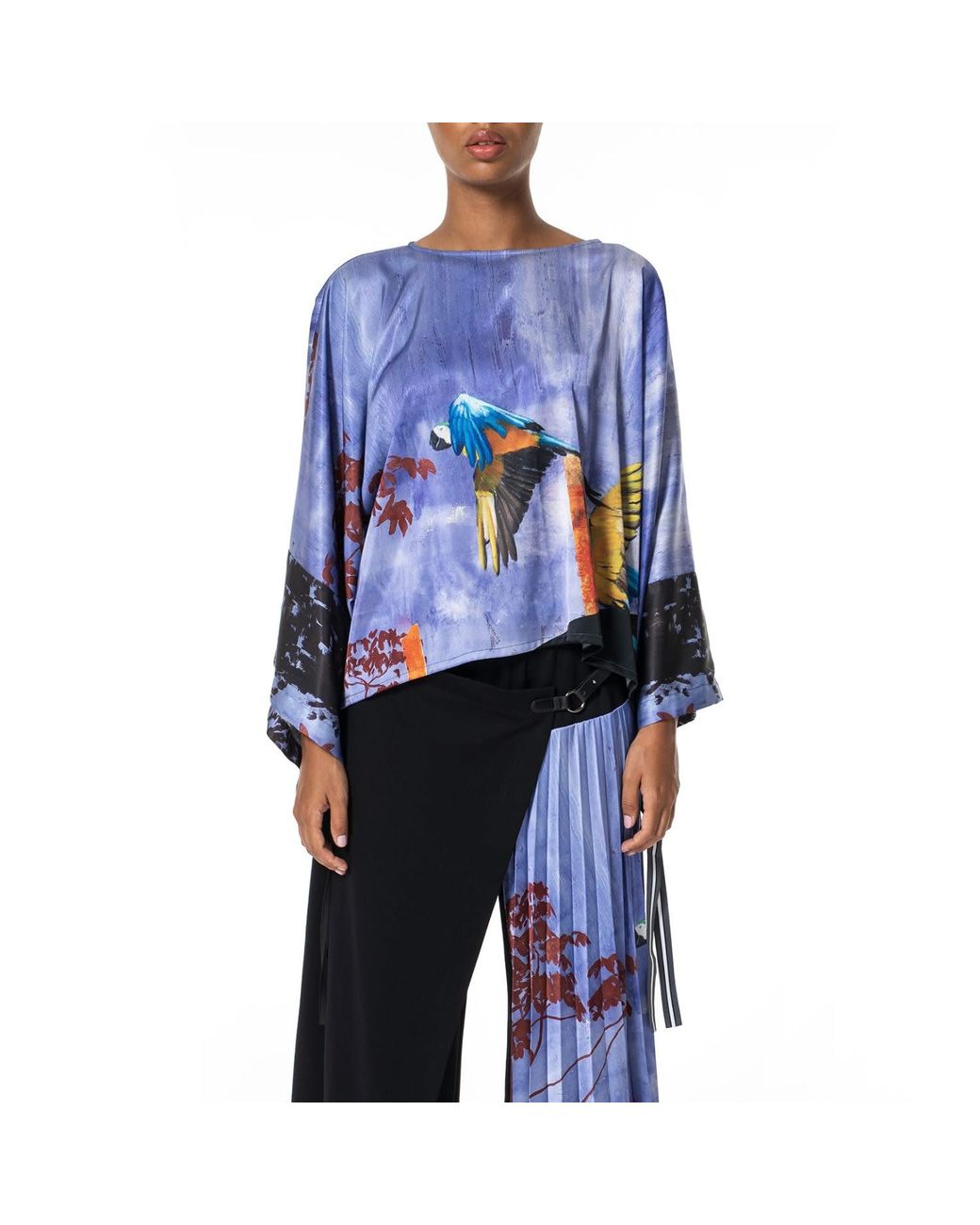 ARTISTA Blue Parrot Blouse