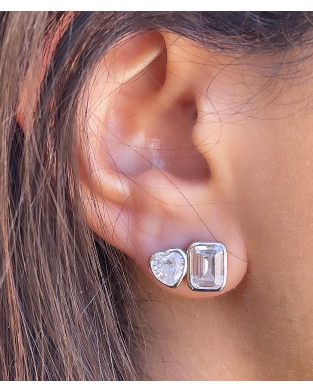 SHYMI Metallic Two Stone Fancy Shape Bezel-Set Studs