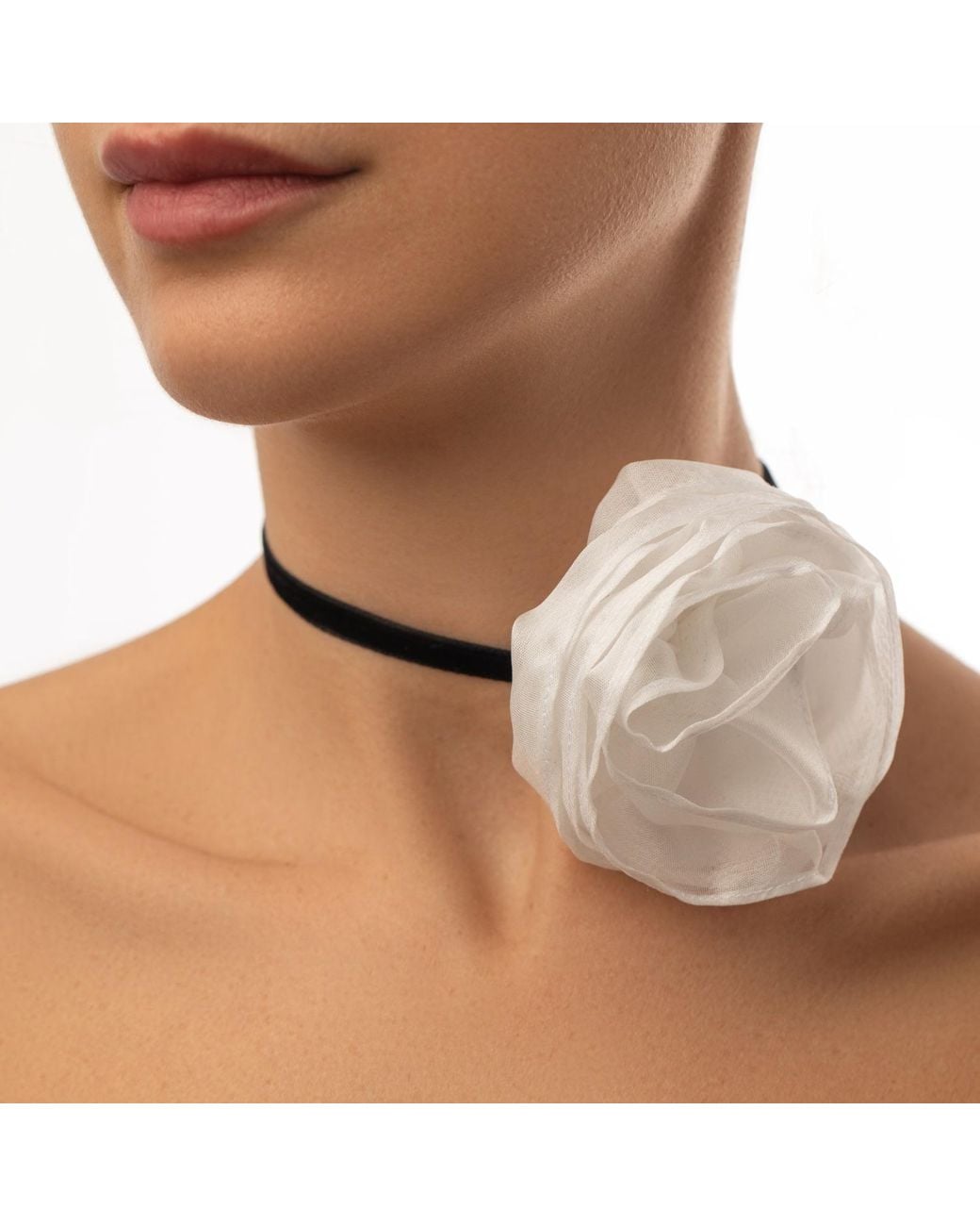 Azima Musayeva Metallic Menna Choker