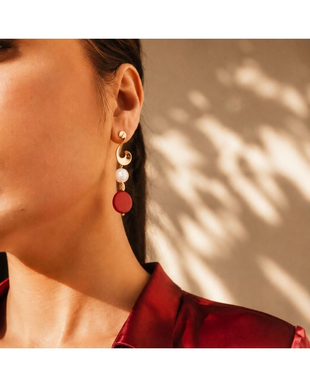 Way to Chic Pink Stud Earrings With Coral & Pearl
