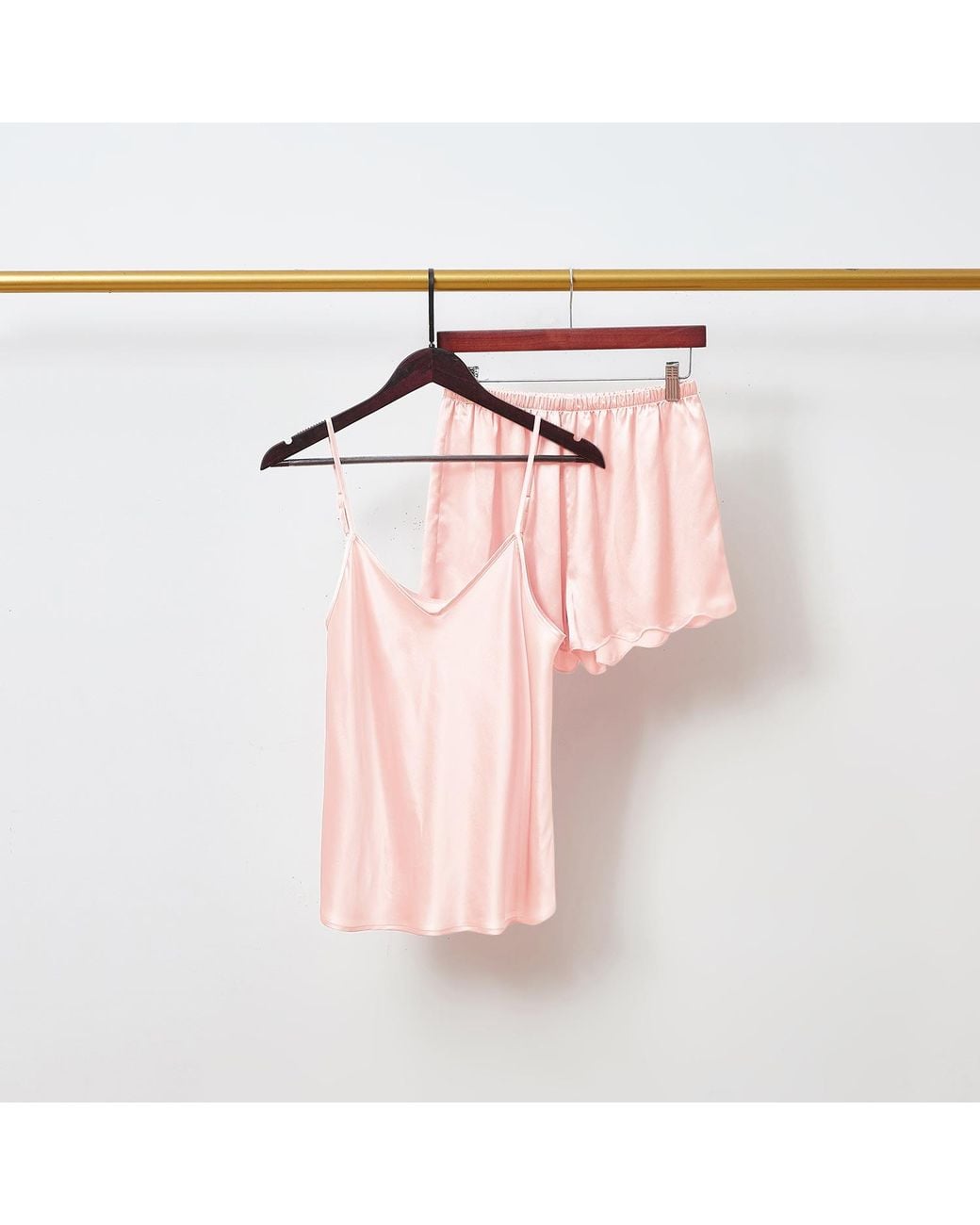 Soft Strokes Silk Pink Pure Mulberry Silk Powder Camisole And Scalloped Shorts Set