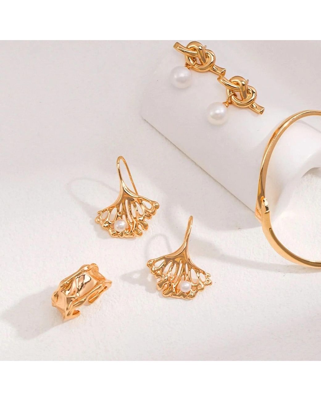 Angel Barocco Metallic Ginkgo Leaf Pearl Earrings