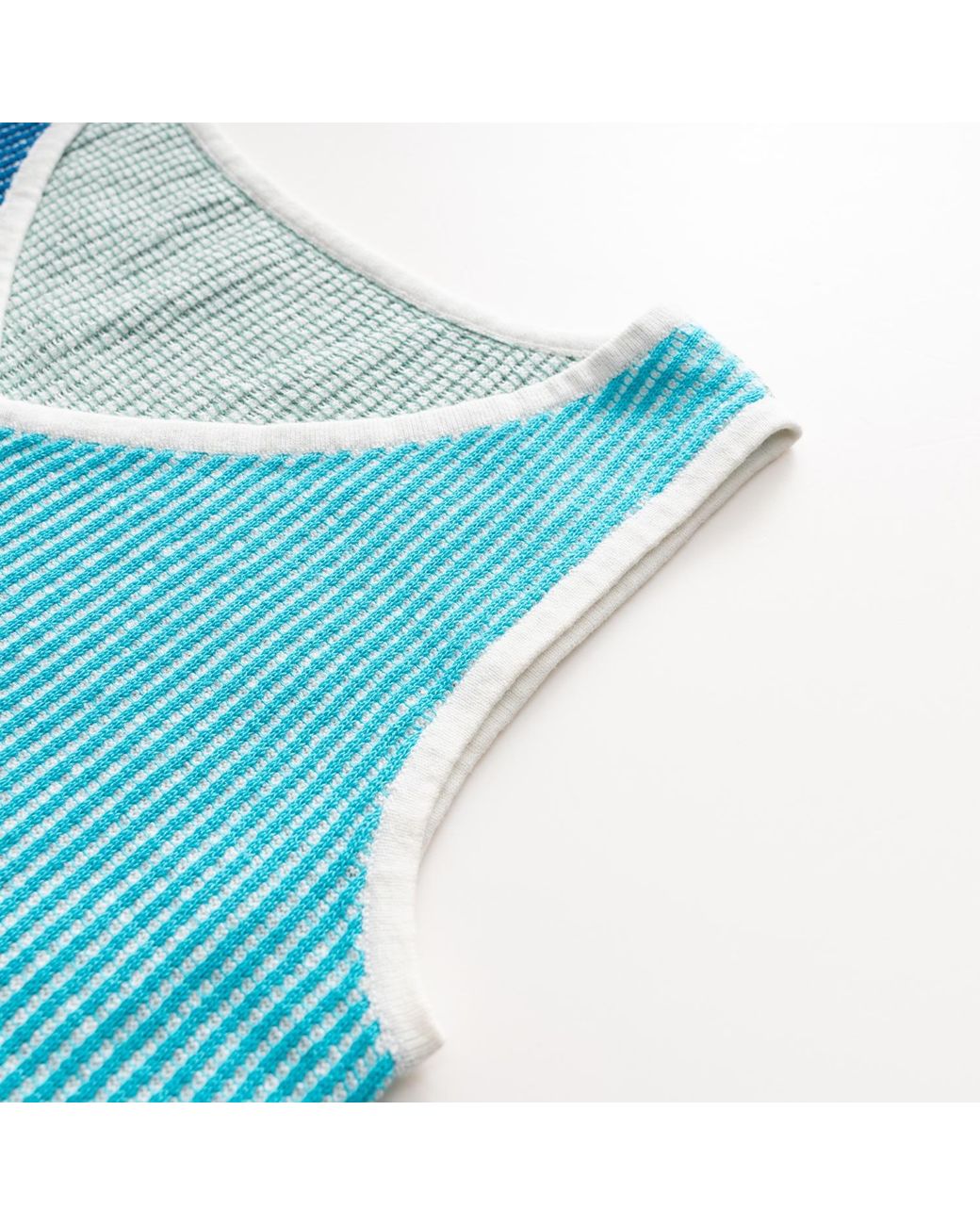 Fully Fashioning Blue India Knit Vest