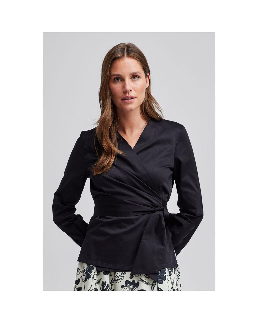 Marianna Déri Black Wrap Blouse