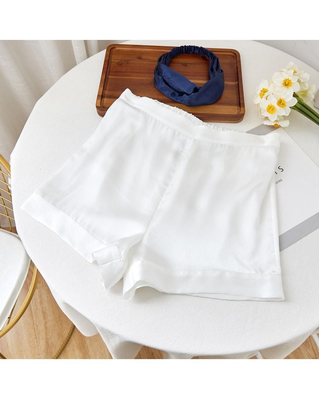 Soft Strokes Silk White Pure Mulberry Silk Camisole And Shorts Set