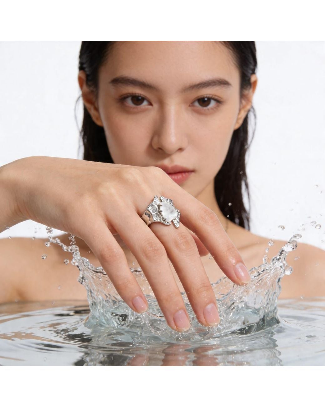 Ormiro Metallic Glacier Chunky & Clear Quartz Ring