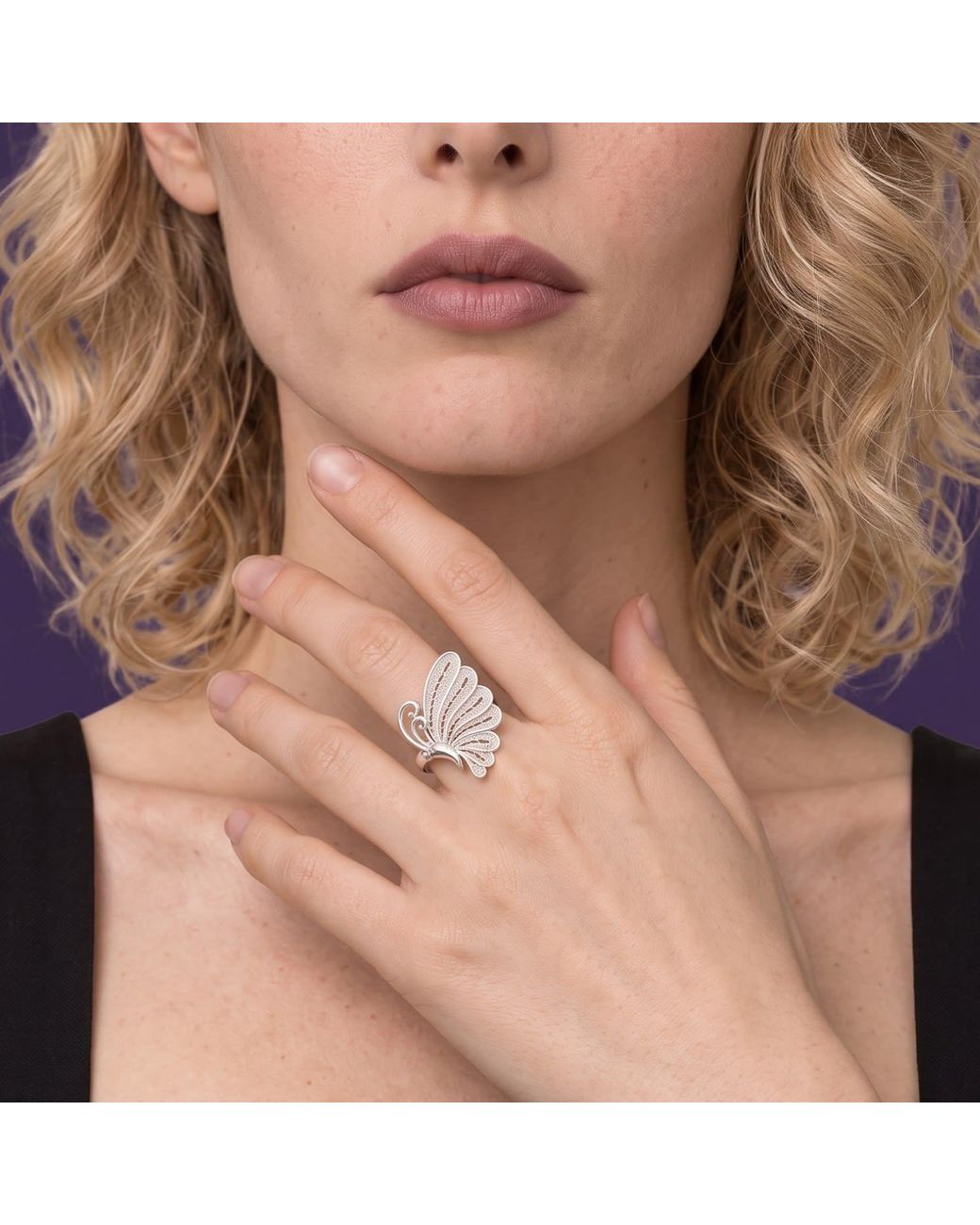 Yieon White Ala A Fine Filigree Ring