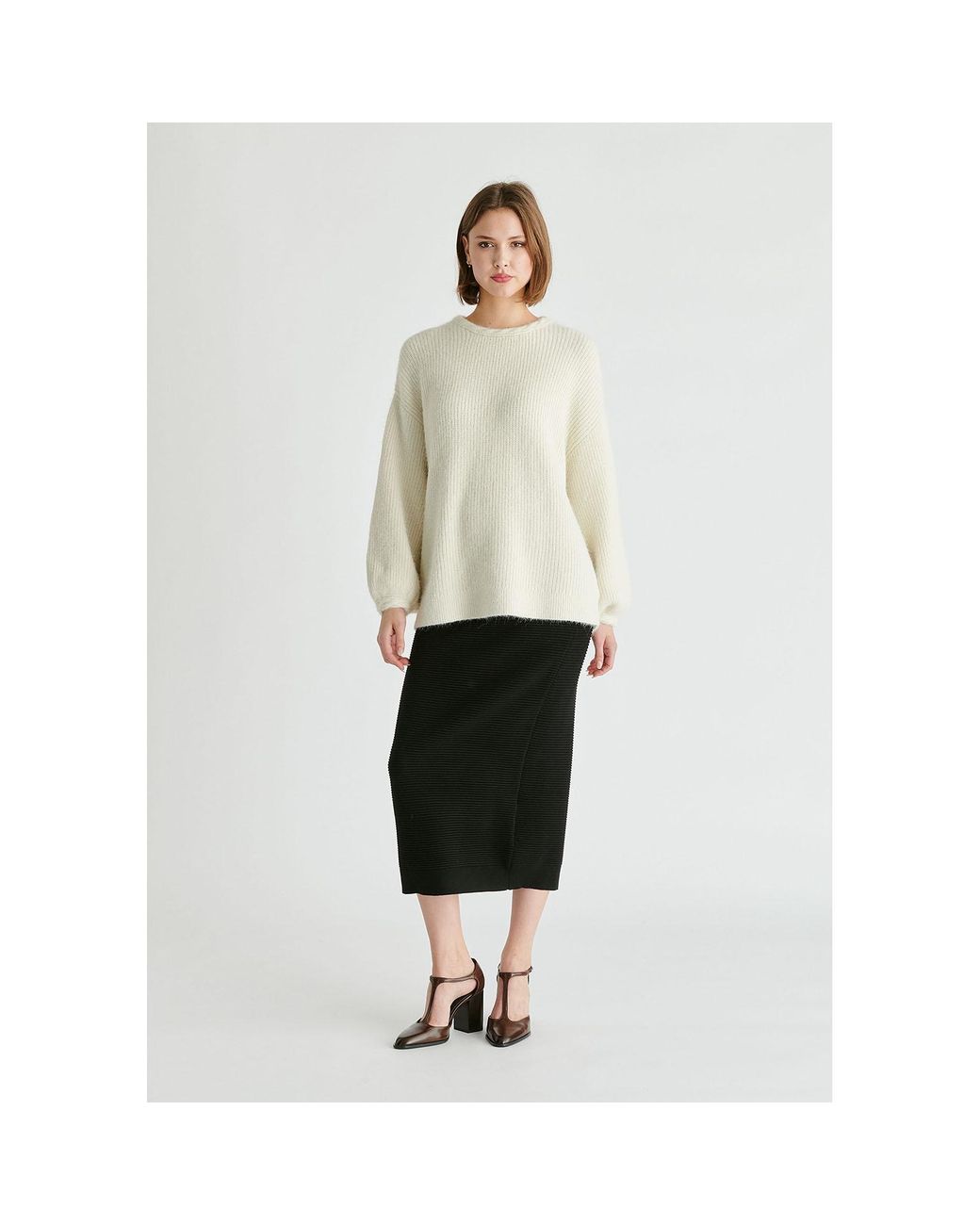 Paisie Black Ribbed Midi Skirt