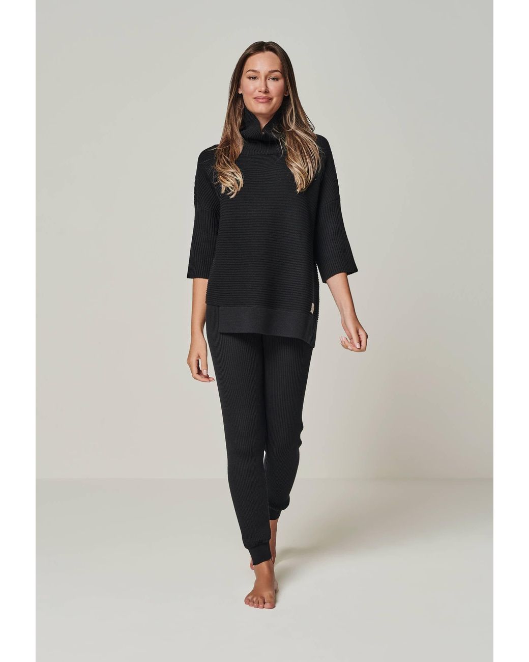 YOU LOOK PERFECT Blue Pullover Bailey, Merino Asymmetric Turtleneck Pullover