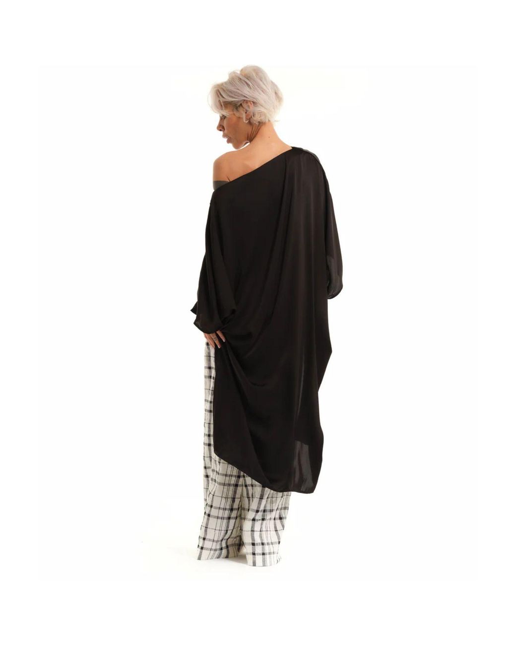 Clothes by Locker Room Black Off-The-Shoulder Maxi Tunic