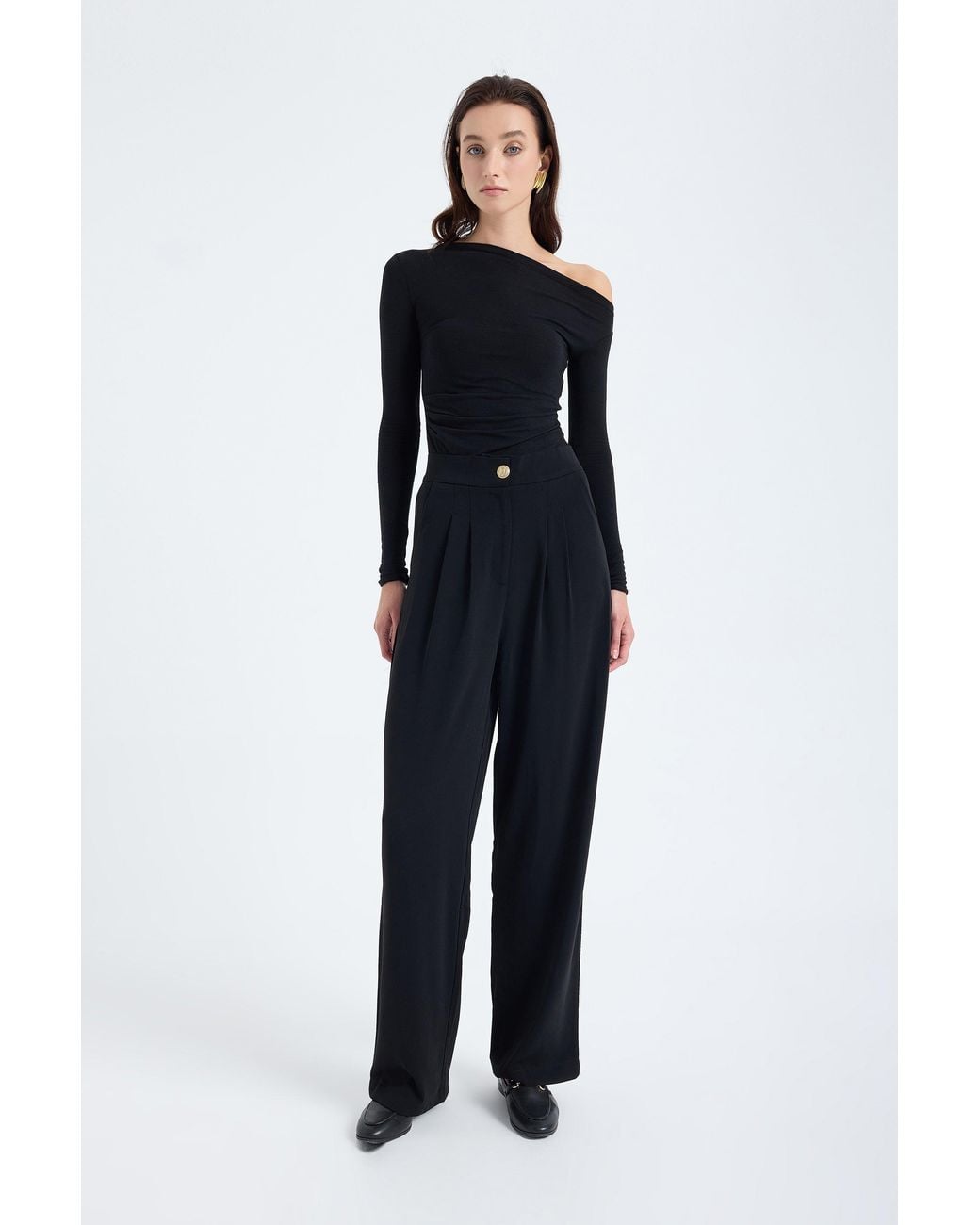 Monlicia Black Elara High Waist Pleated Trousers –