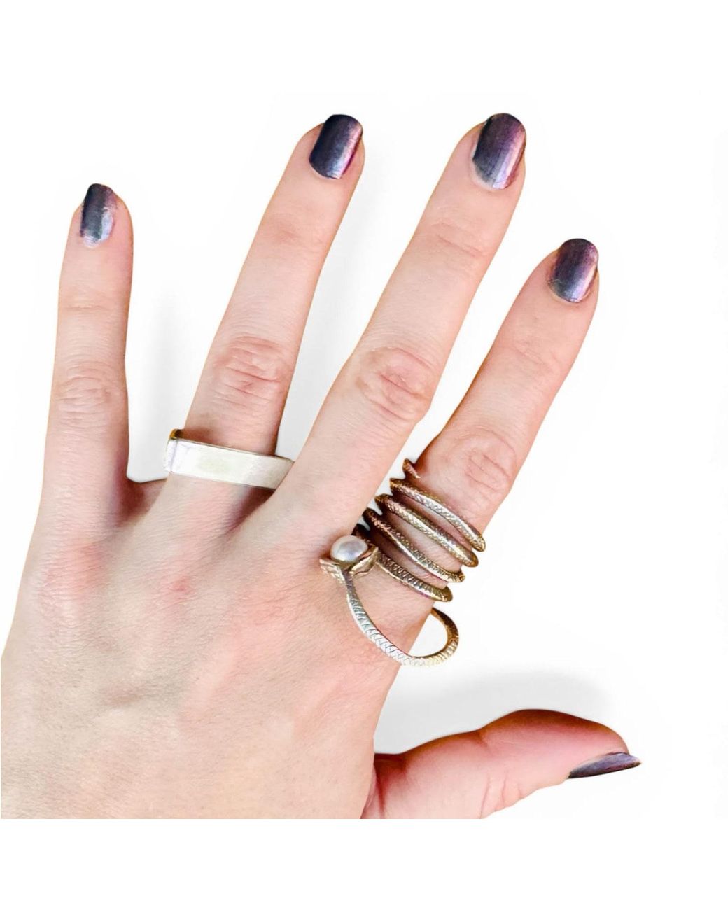 Aki Roc Jewelry White Triangle Balance Ring Six Mm