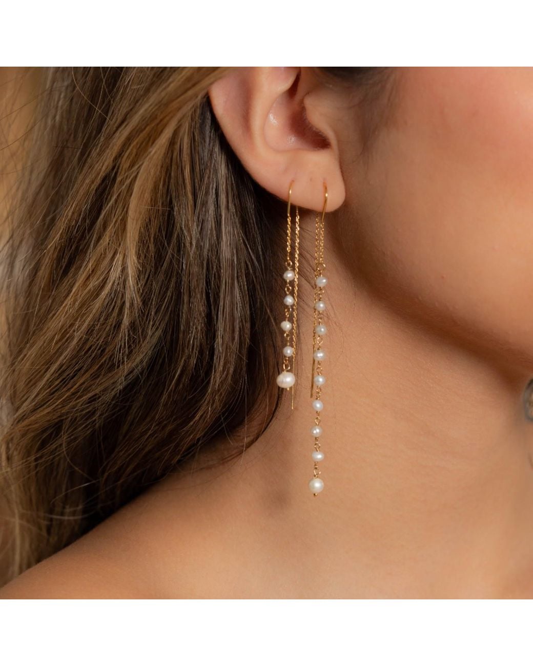 Lalinde White Drops Of Grace Earrings