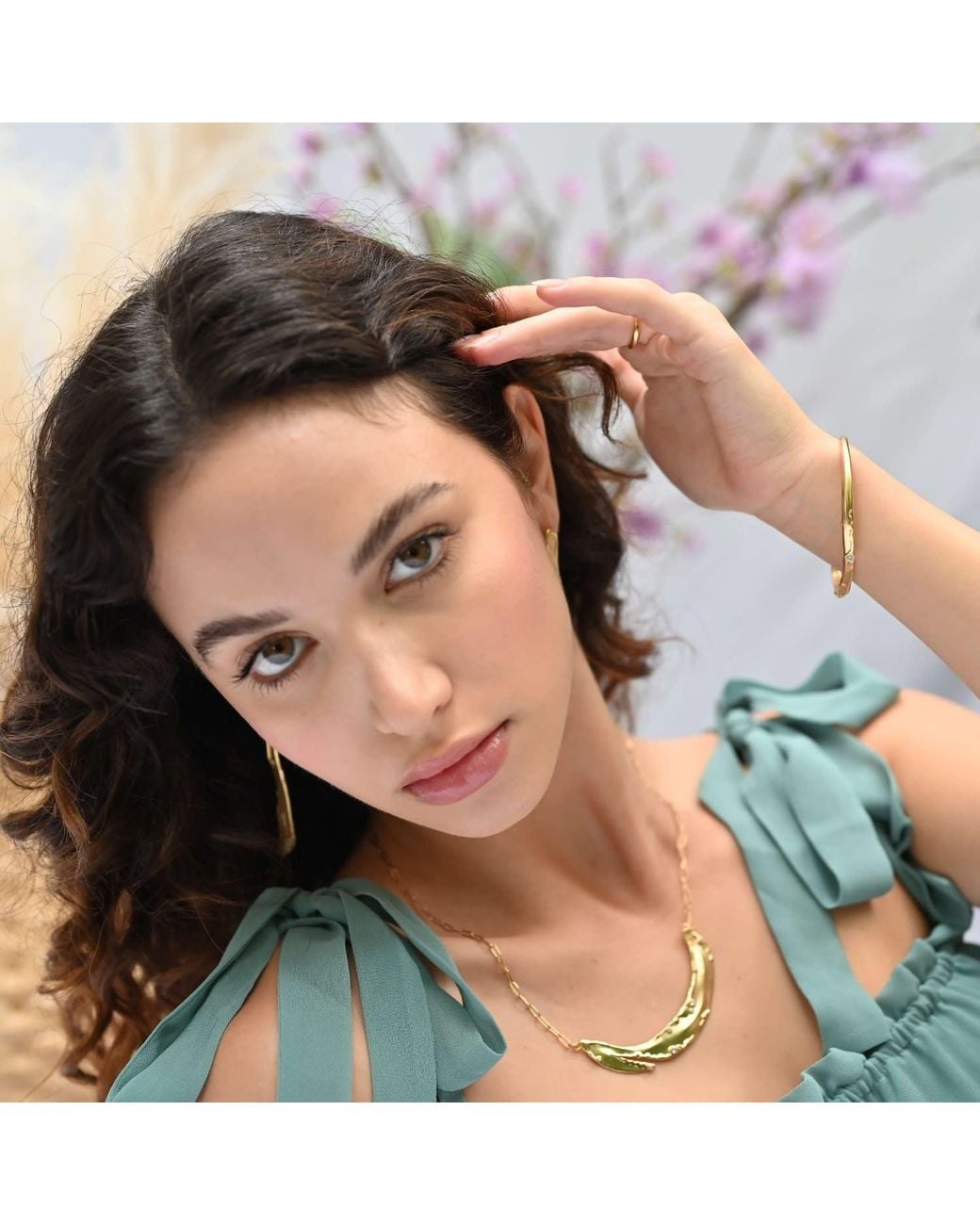 Rare Matters Jewelry Metallic Tidal Arc Necklace