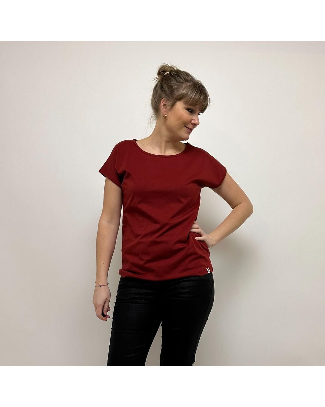 GROBUND Red Anna T-Shirt
