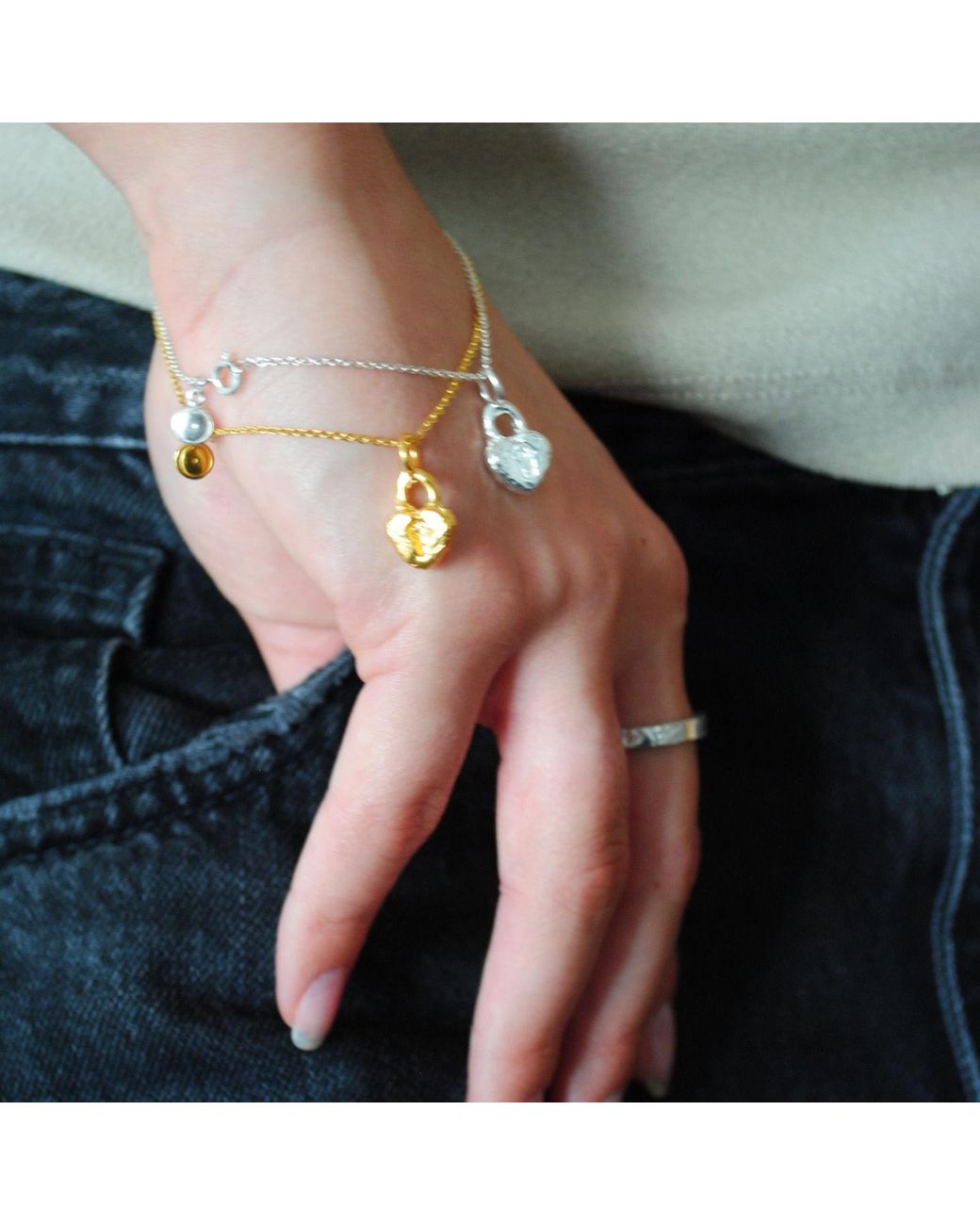 De Roms Metallic The Amor Vita Heart Bracelet
