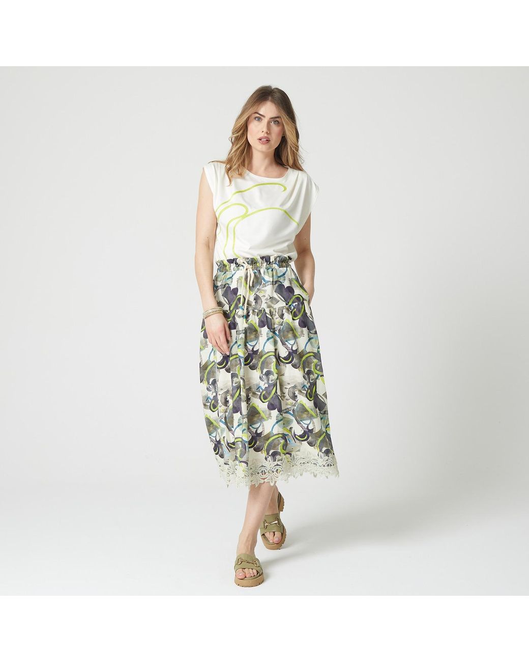 Lalipop Design Green Linen Tiered Drawstring Skirt With Trims Of Lace Appliques